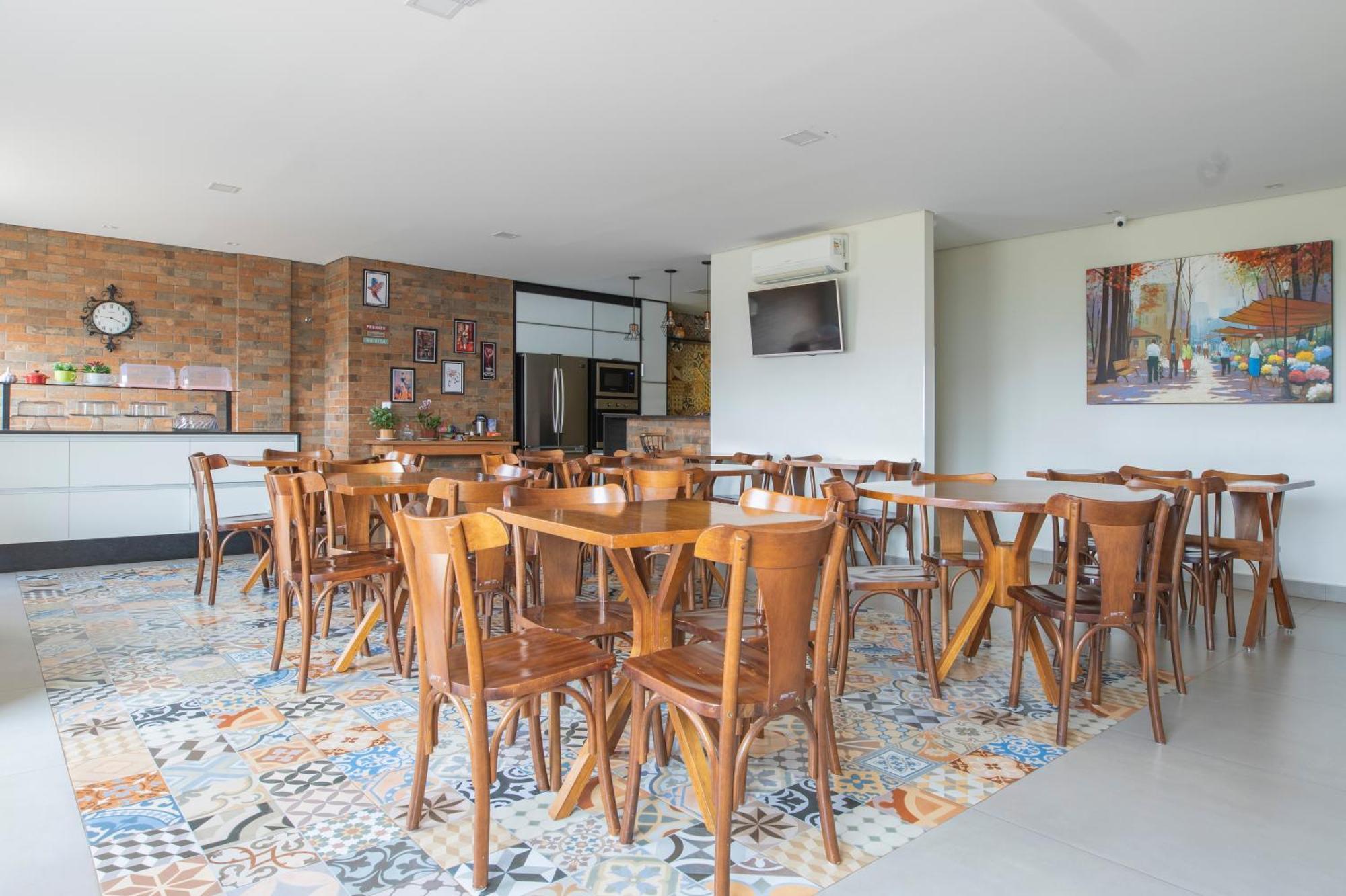 Oyo Tropical Confort Hotel, Brasilia Sao Sebastiao  Exterior photo